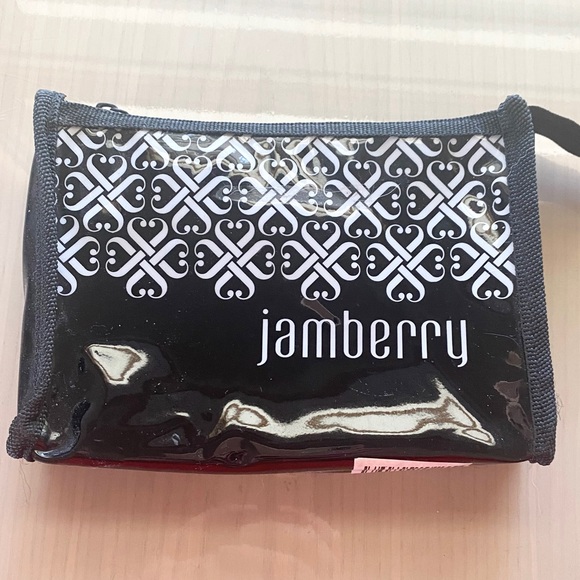 NWT Jamberry Application Kit, Everything you need to apply a set of nails - Picture 2 of 7